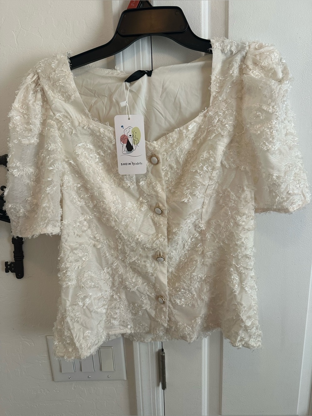 SHEIN ladies ivory puff sleeve textured button down blouse NWT size Large